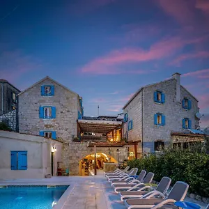 Agava Hotel